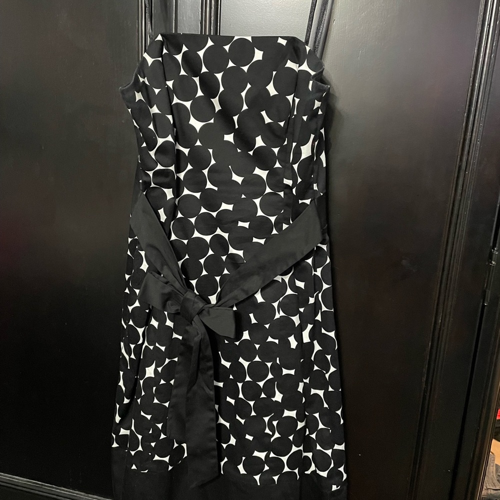 Nine West strapless dress size 10 black&white polka dots w/ bow around the waist